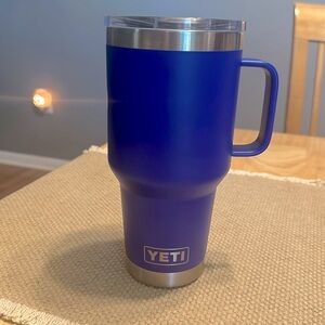 30oz Yeti with handle
